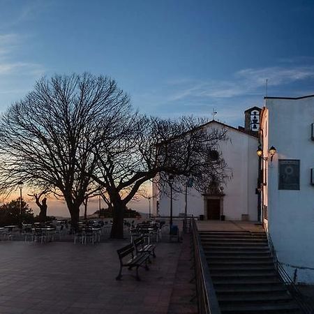 Отель Hostatgeria Restaurant Els Angels Мадреманья Экстерьер фото